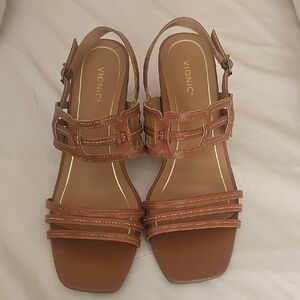 Vionic Women's Tan Sandals